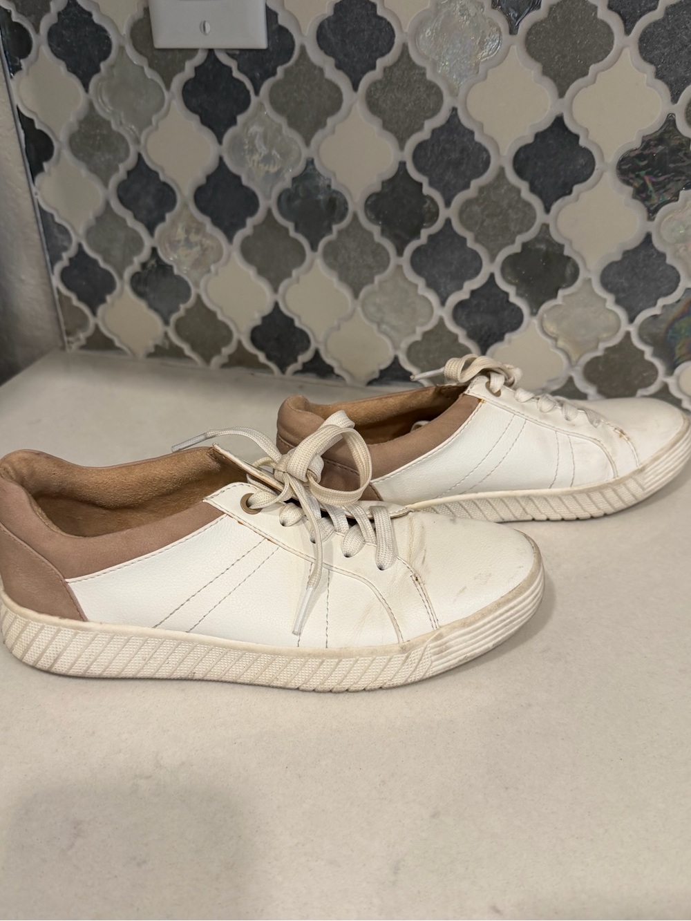 Naturalizer Soul White Sneakers 6.5